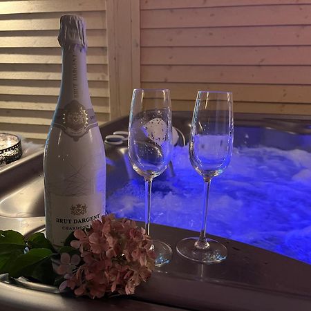 Ferienhaus Casa Deluxe Dockweiler Eifel Bagian luar foto